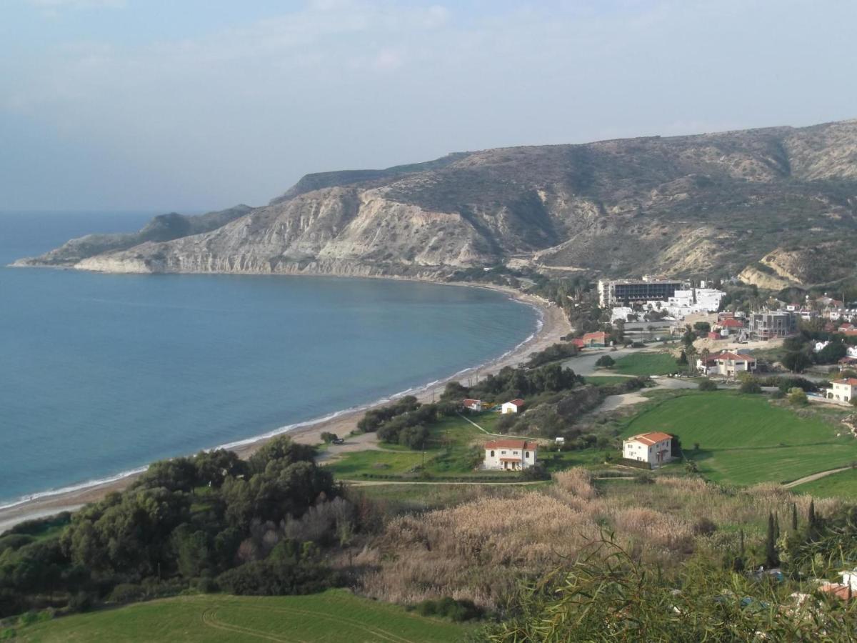 Chariandry Court Lägenhet Pissouri Exteriör bild