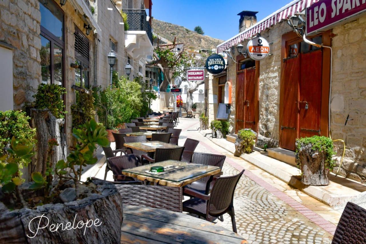 Chariandry Court Lägenhet Pissouri Exteriör bild