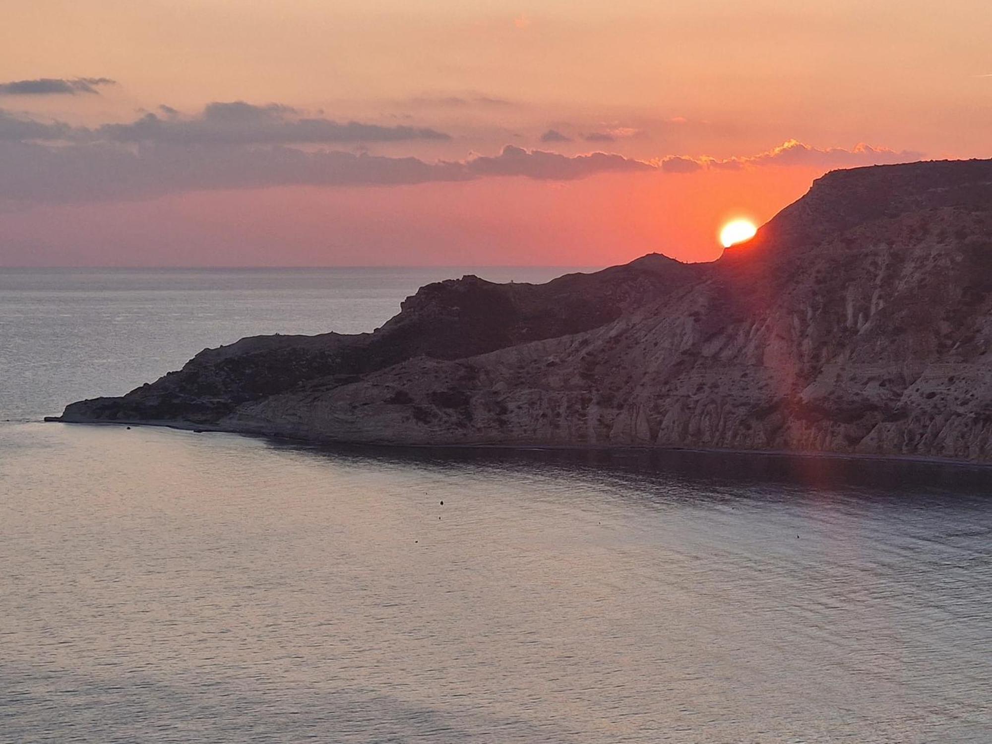 Chariandry Court Lägenhet Pissouri Exteriör bild